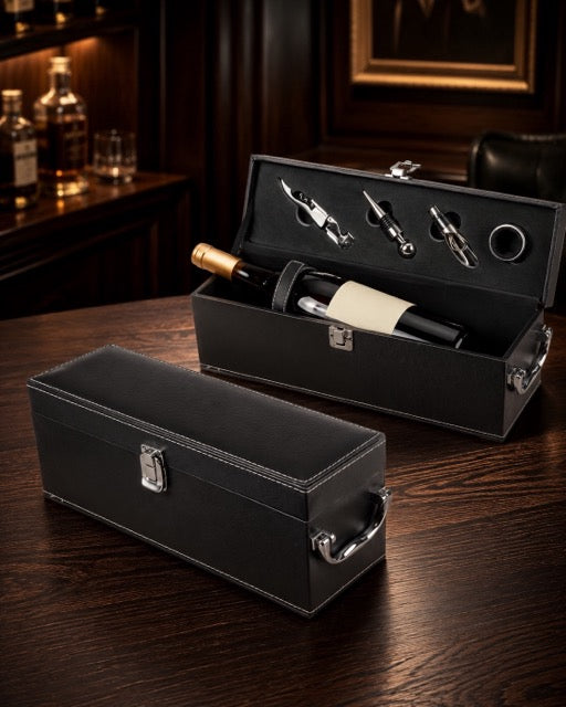 Wein-Geschenkbox aus Leder mit Sommelier-Set (4-teilig) by Lefran Cottbus