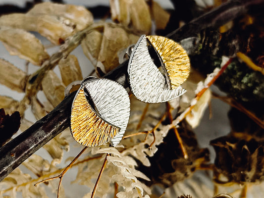 925 Silber Ohrclips mit Goldakzent – Feine Struktur