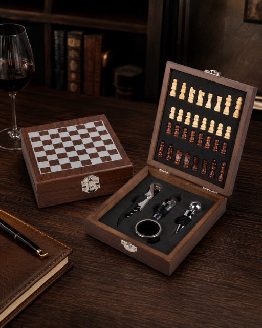 Wein-Set Schach-Holzbox mit Zubehör & Schachspiel by Lefran Cottbus