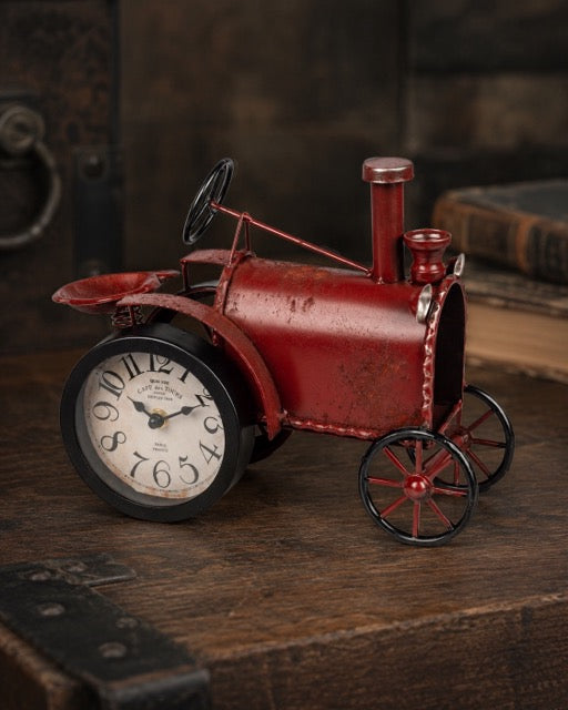 Tischuhr Traktor 25x30 cm – Rot, Vintage-Metall by Lefran Cottbus