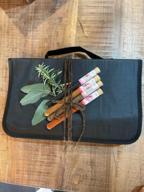 Geschenk Set mit Messer, Koffer und Gewürzen by Lefran - Erlebnis- & Genusskaufhaus