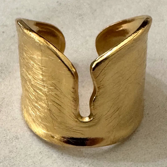 Noguchi Ring aus gebürstetem Edelstahl