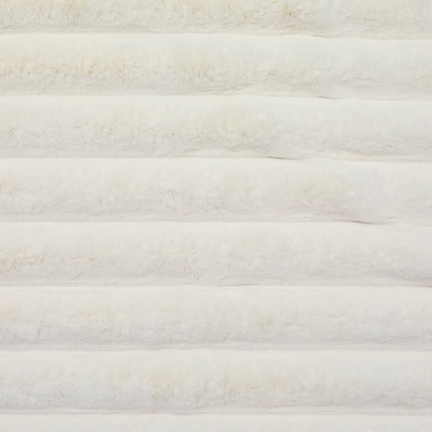 Decke Liny L Ivory