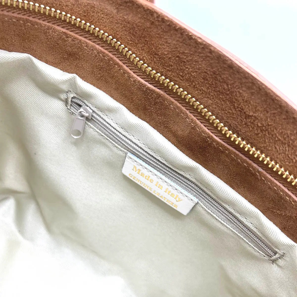 Handtasche aus Wildleder mit Umhängegurt in 4 Farben